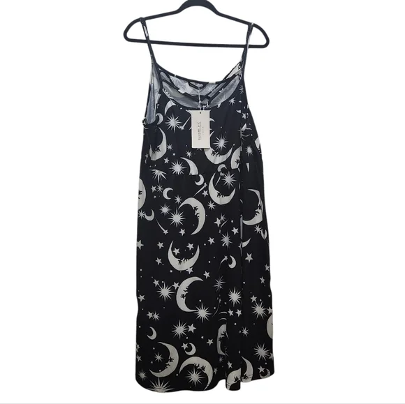 NWT BloomChic Halloween Gothic Black Moon Star Crisscross Neck Dress Plus 18/20 - Picture 1 of 7